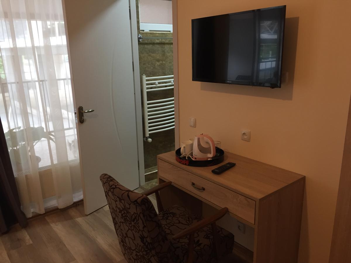 R And B Otel Borjomi Dış mekan fotoğraf