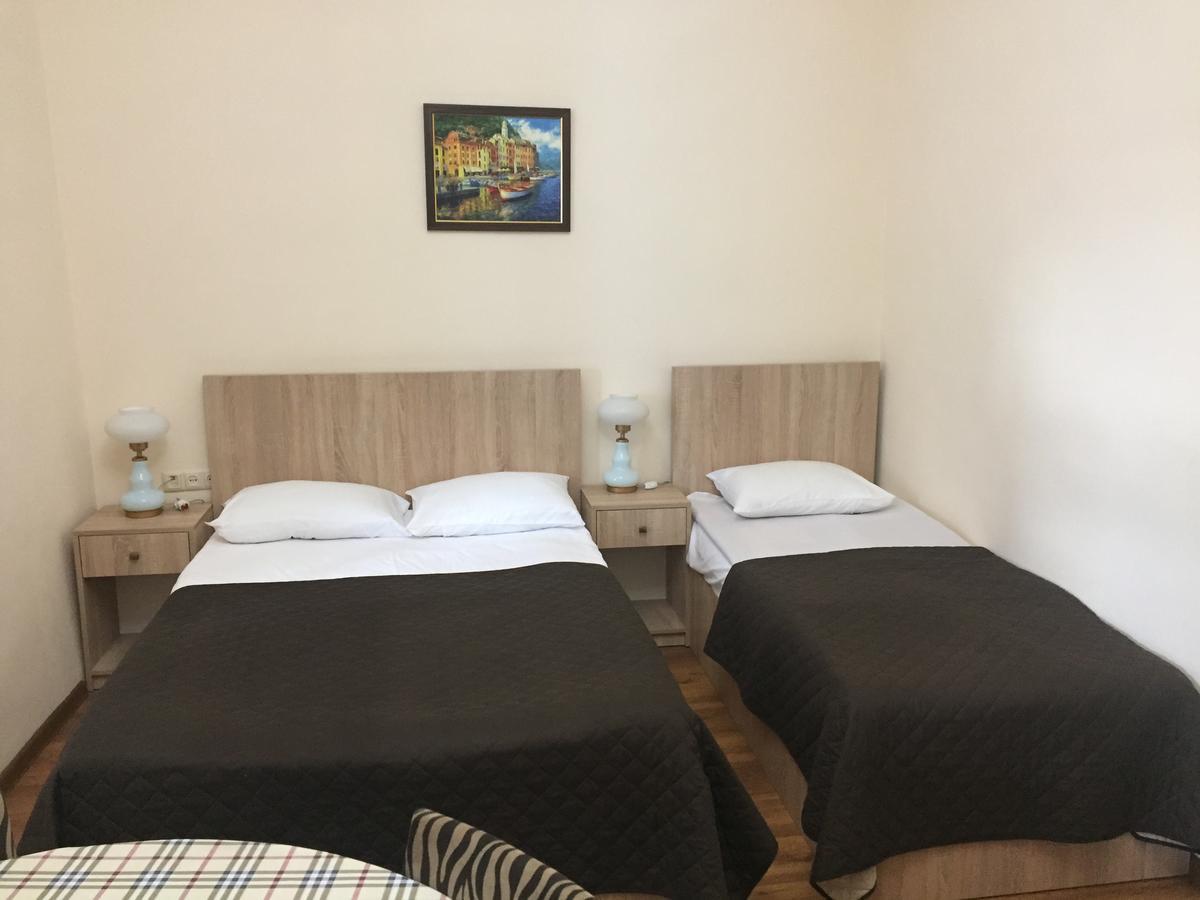 R And B Otel Borjomi Dış mekan fotoğraf